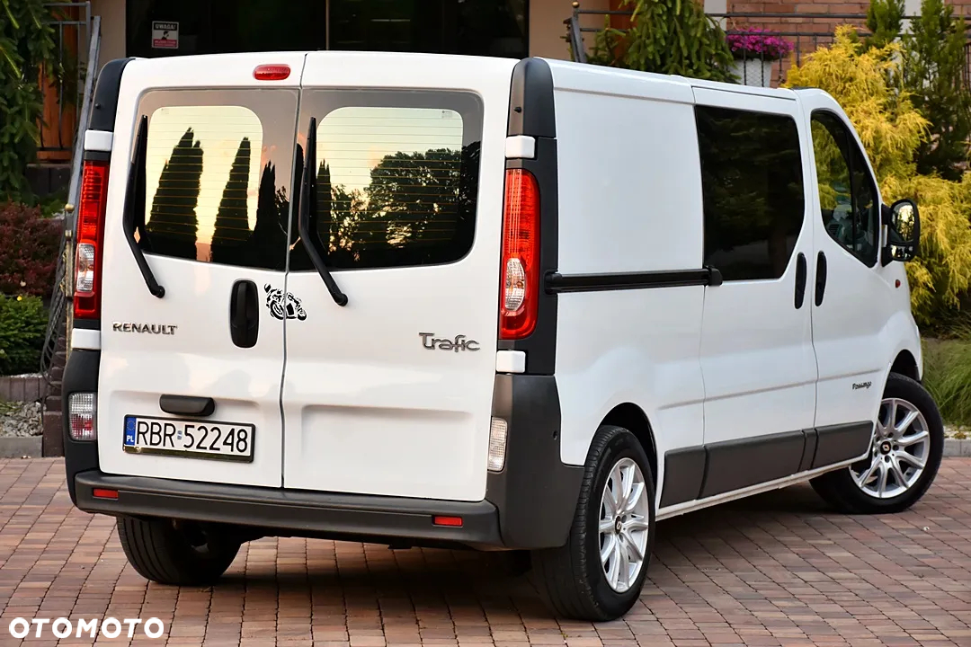 Renault Trafic 2.0 dCi 115 Passenger FAP L2H1 Expression - 3