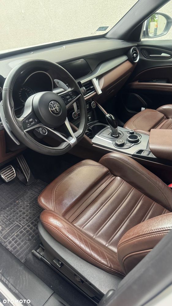 Alfa Romeo Stelvio 2.0 Turbo Executive Q4 - 8