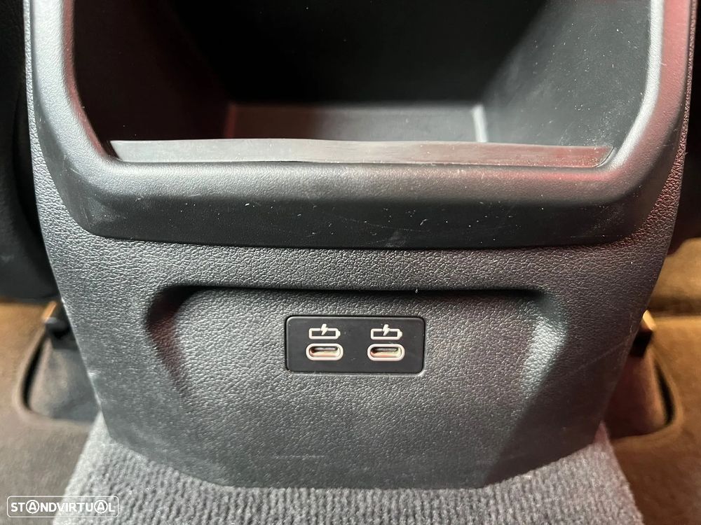 BMW 116 d Pack Essence - 32