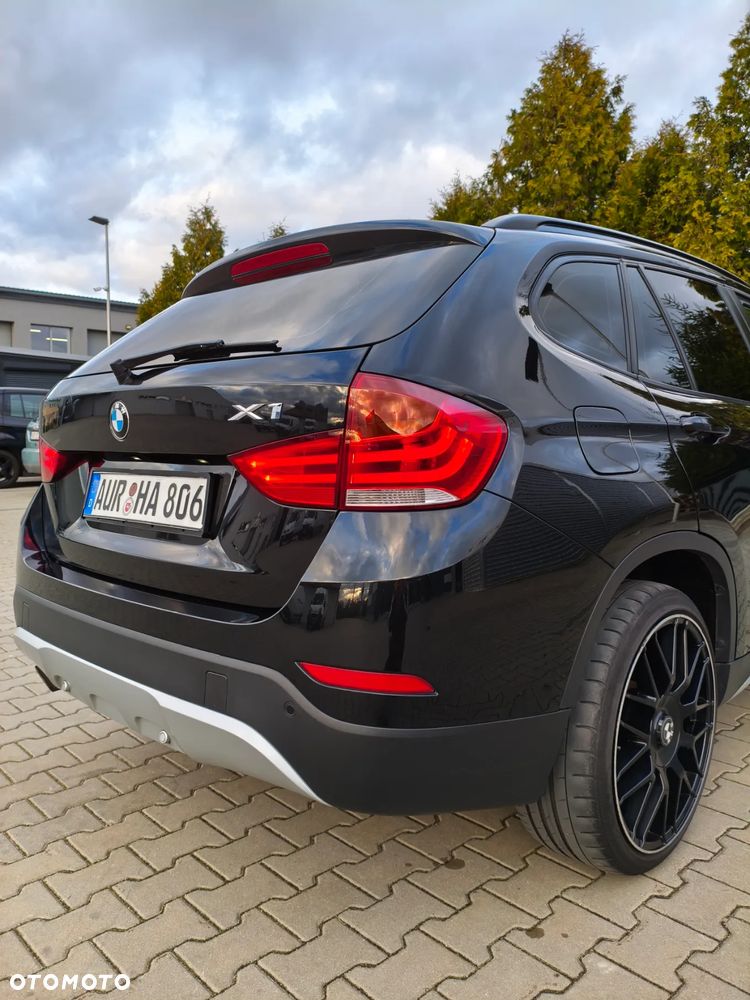 BMW X1 sDrive18d xLine - 27