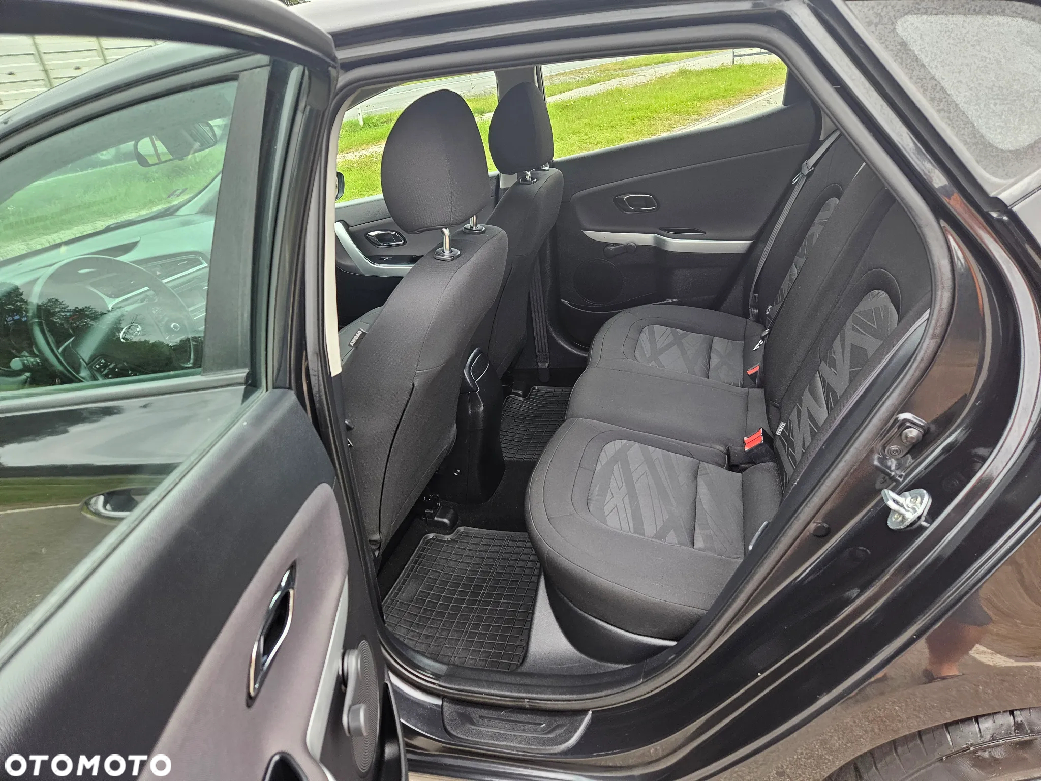 Kia Ceed 1.4 CVVT Dream-Team Edition - 35