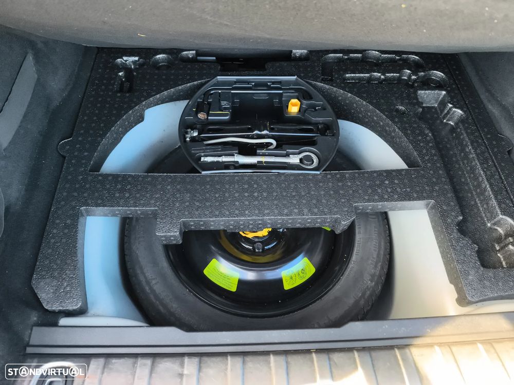 Peugeot 2008 1.2 PureTech Active - 47