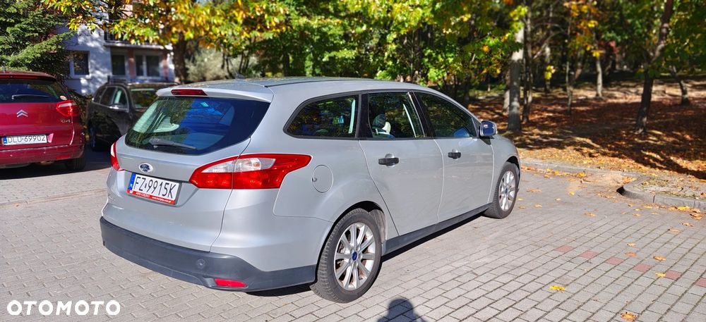 Ford Focus 2011 photo 4