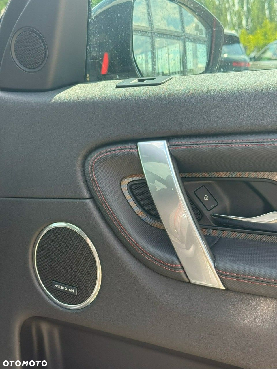 Land Rover Discovery Sport - 20