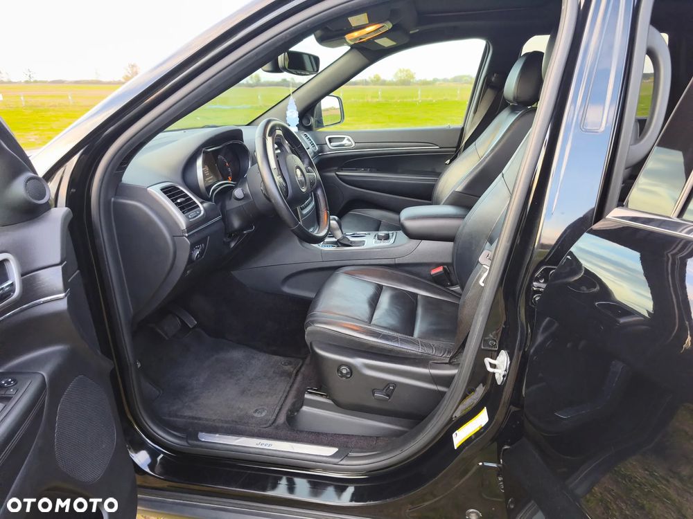 Jeep Grand Cherokee - 11