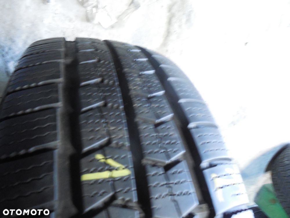 OPONA POJEDYNKA 235/65R16C NEXEN WINGUARD WT1 DOT 2220 9.2MM - 2