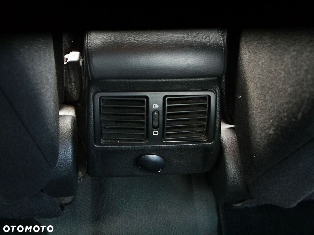 Peugeot 407 - 28