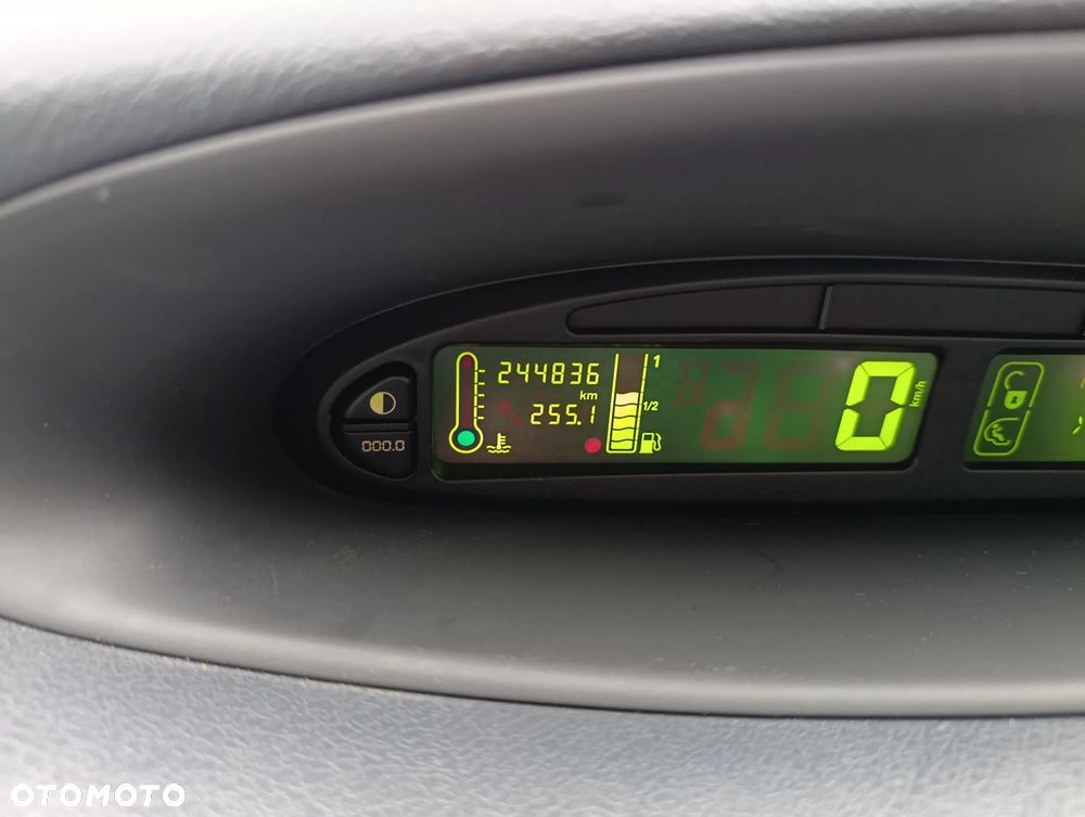 Citroën Xsara Picasso - 9