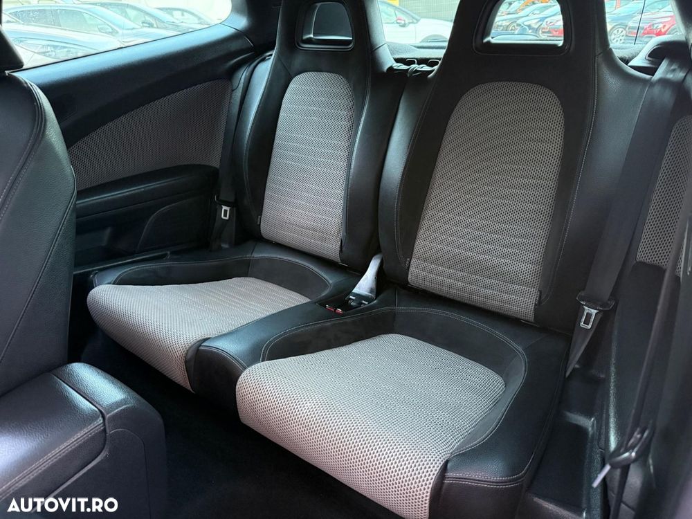 Volkswagen Scirocco - 8