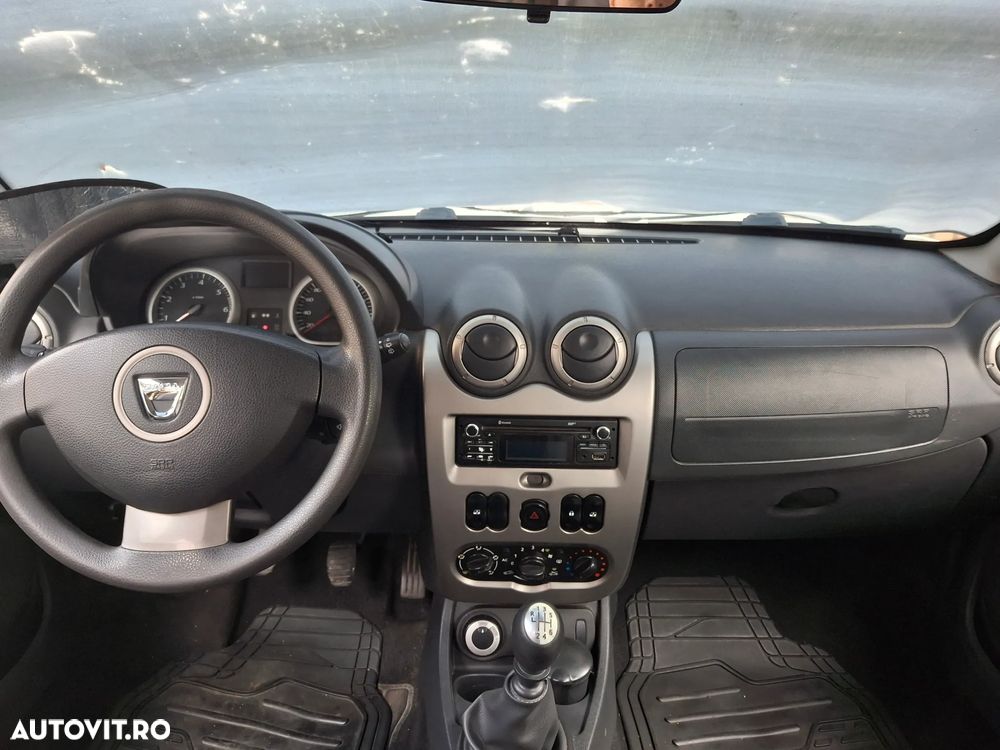 Dacia Duster 1.5 dCi 4x4 Laureate - 4