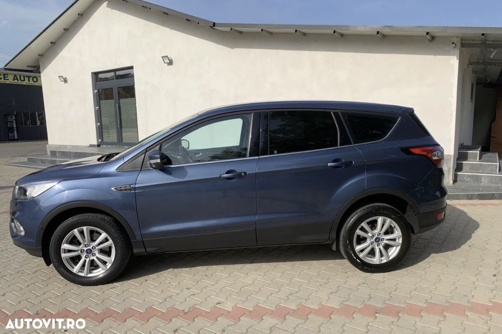 Ford Kuga 2.0 EcoBlue A8 AWD Trend - 4