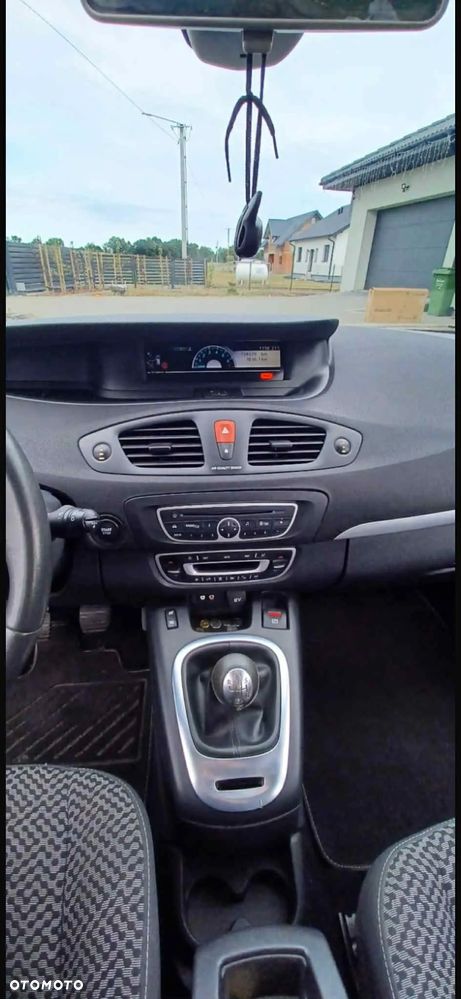 Renault Grand Scenic Gr 1.6 16V Authentique - 17