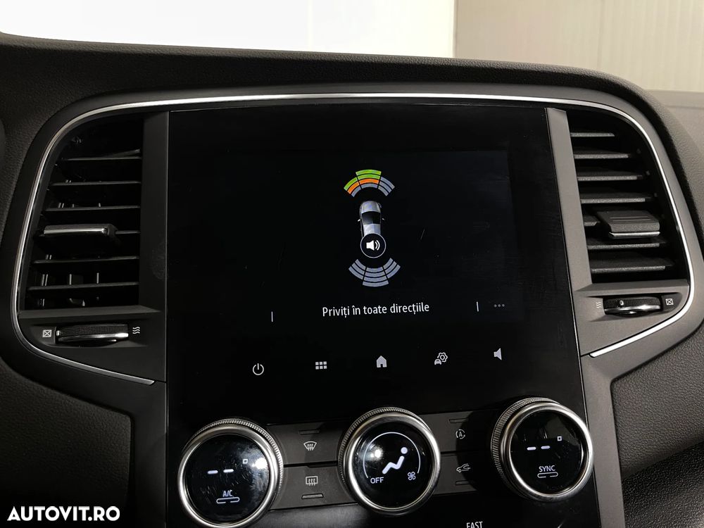 Renault Megane TCe EDC Zen - 15