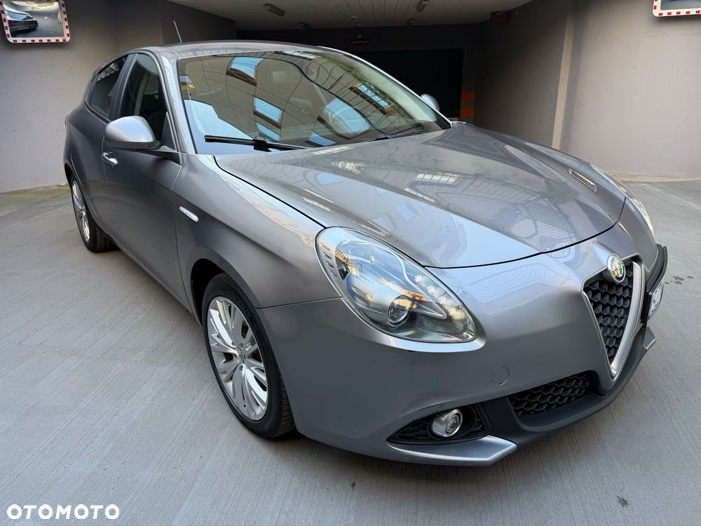 Alfa Romeo Giulietta 1.6 JTDM - 1