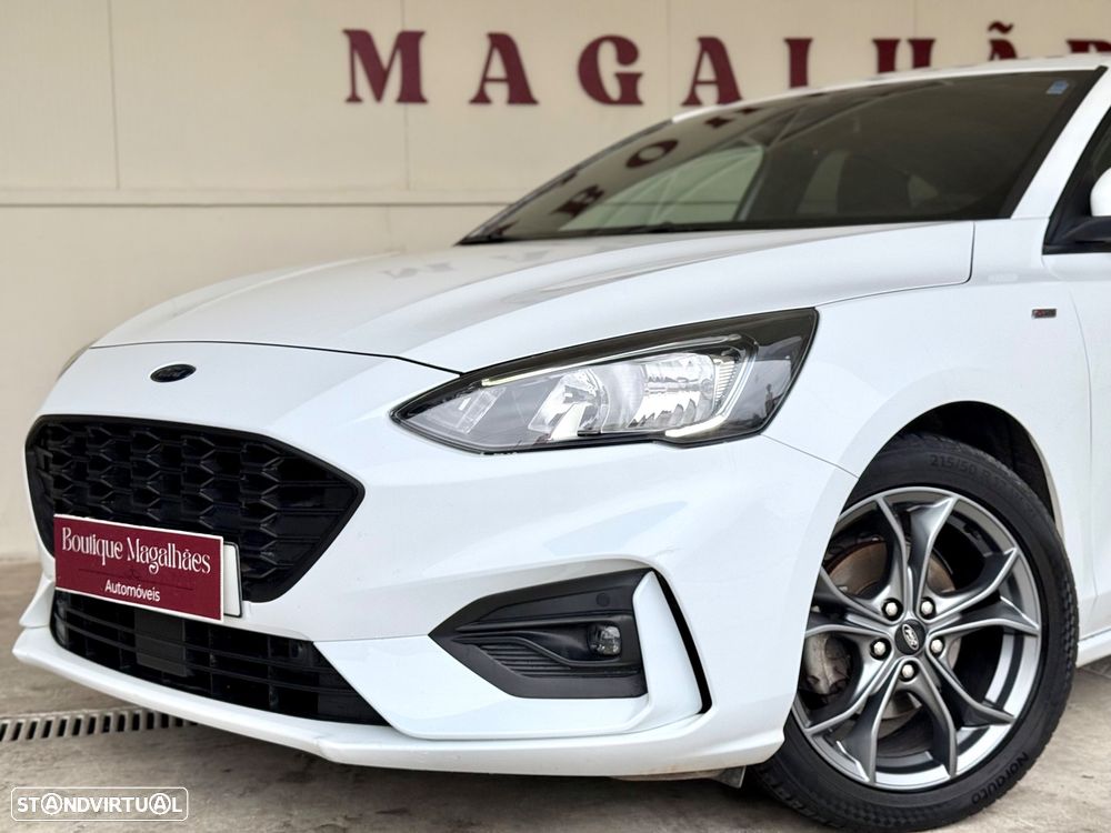 Ford Focus 1.0 EcoBoost MHEV ST-Line - 2