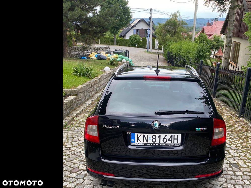 Skoda Octavia 2.0 TDI DPF RS DSG - 11