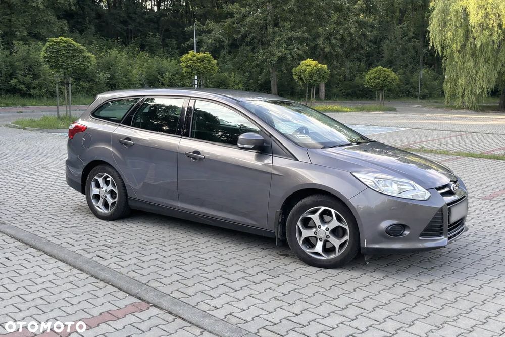 Ford Focus 1.6 Ambiente Start - 1