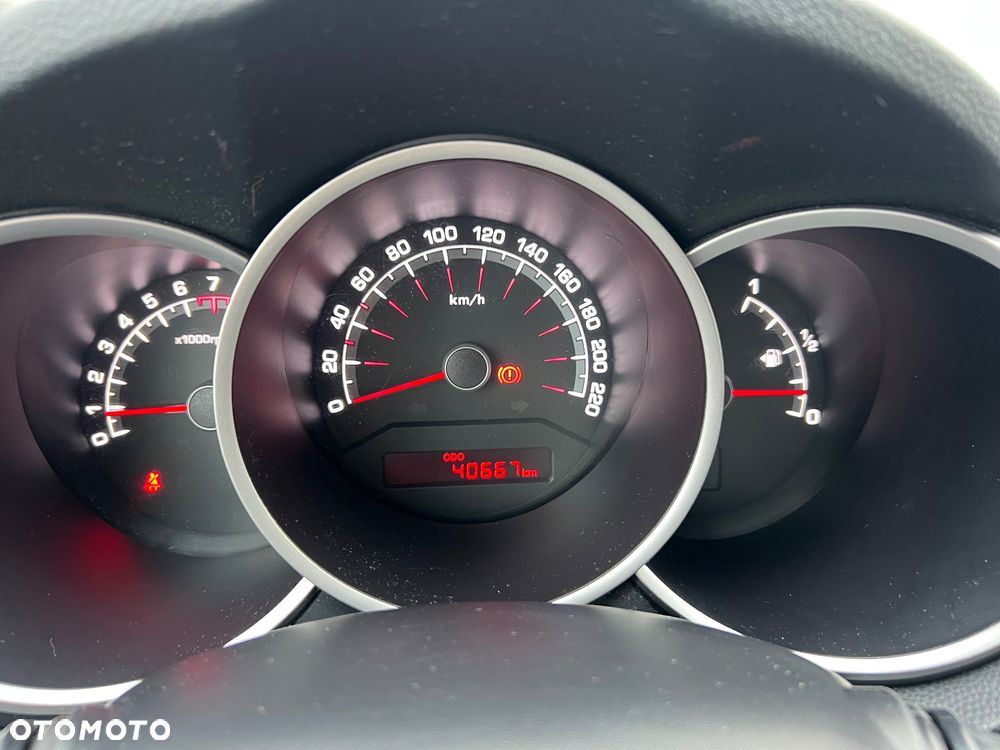 Kia Venga 1.6 Smart - 31