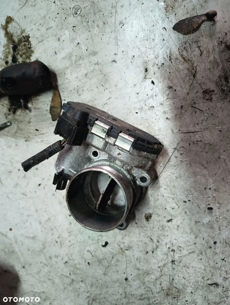 PRZEPUSTNICA VOLVO 31216665