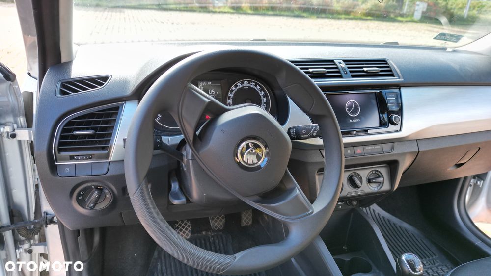 Skoda Fabia - 11