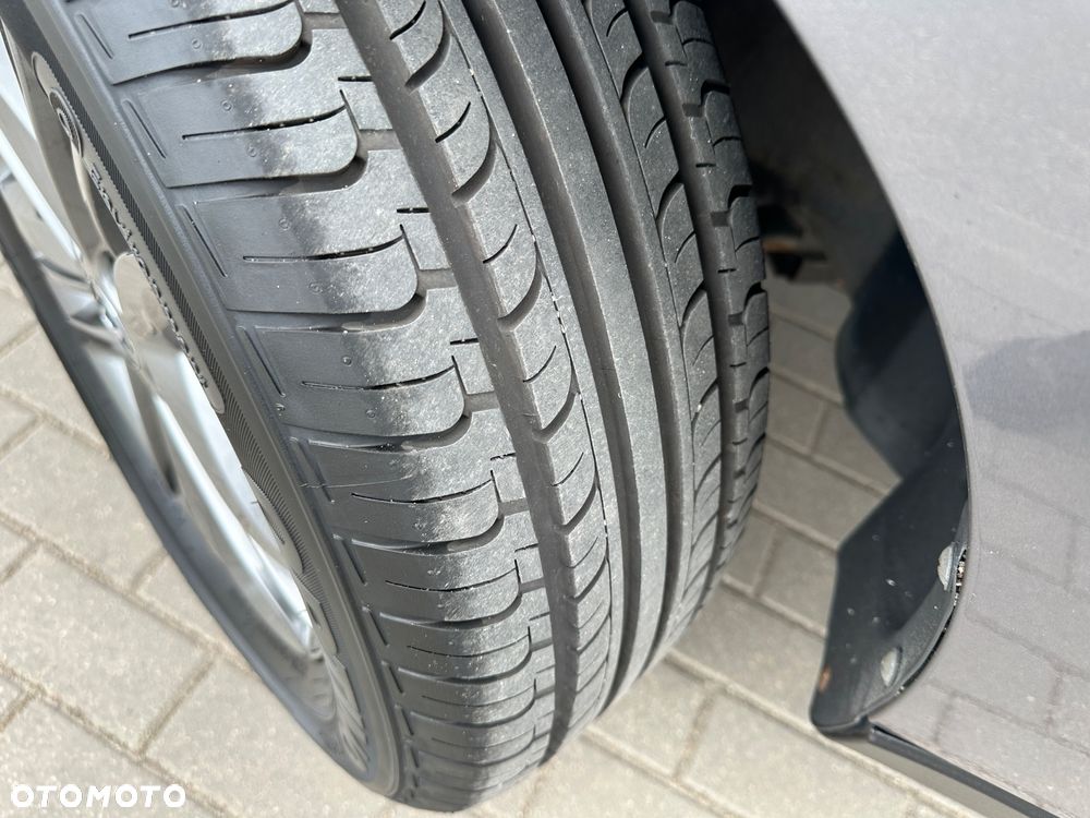 Hyundai ix35 1.7 CRDi Comfort 2WD - 24