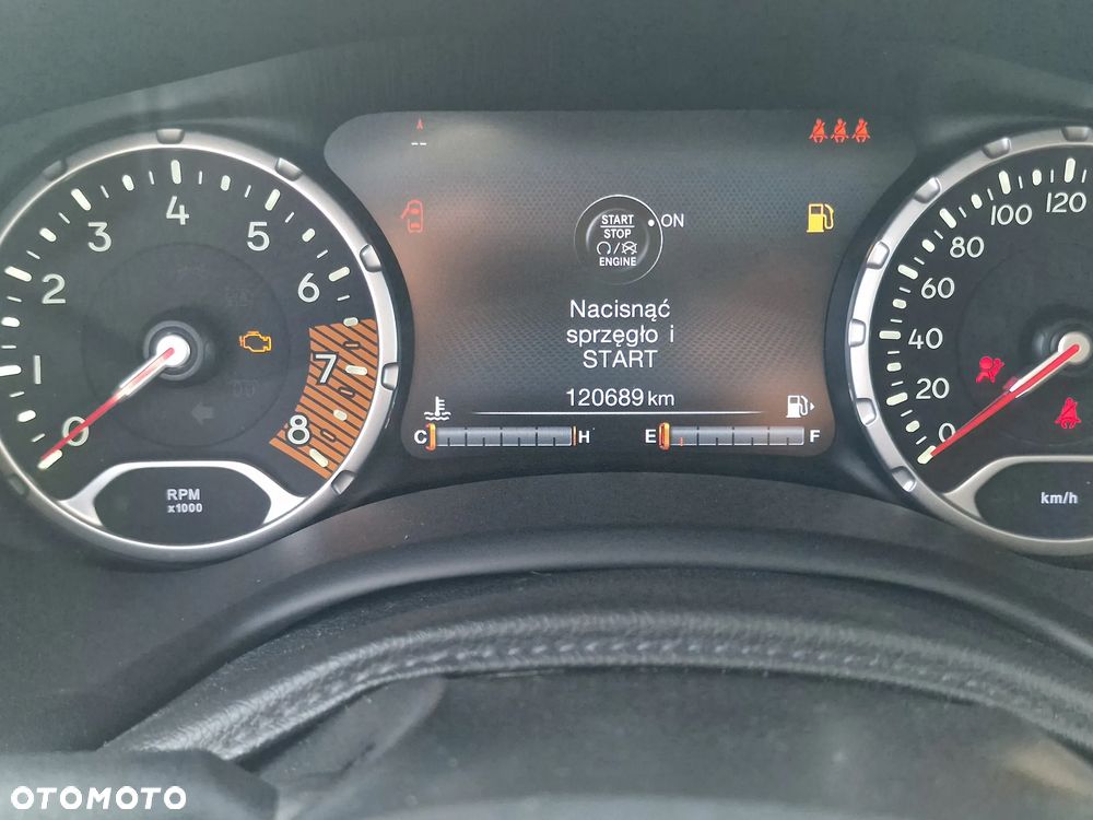 Jeep Renegade - 11