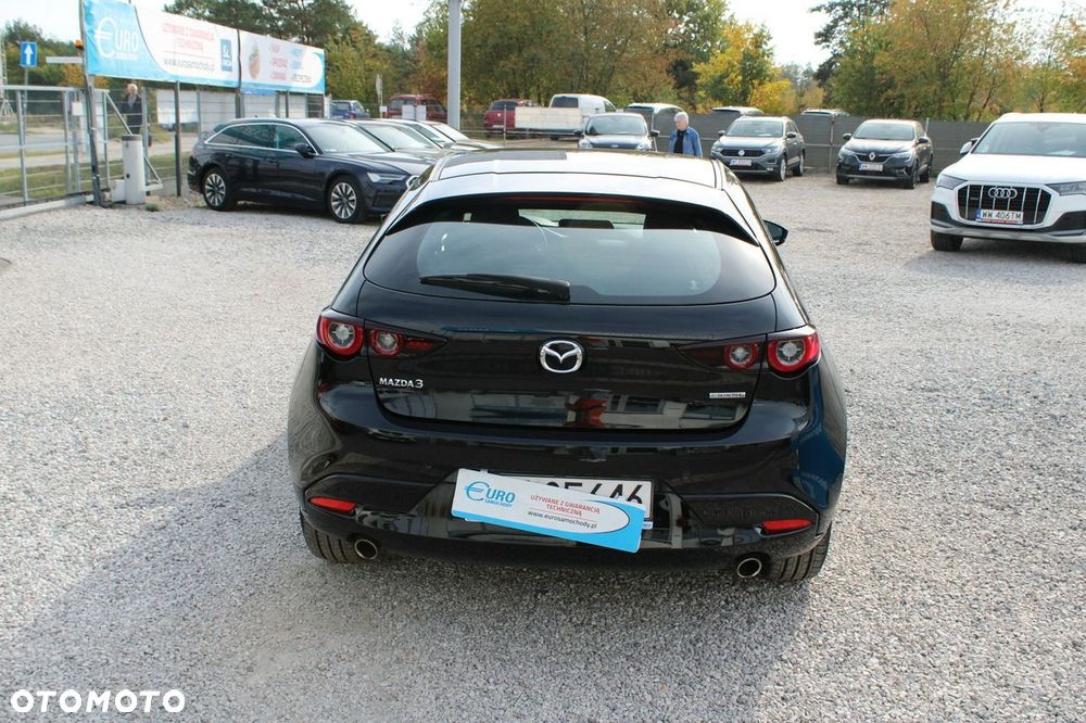 Mazda 3 - 8