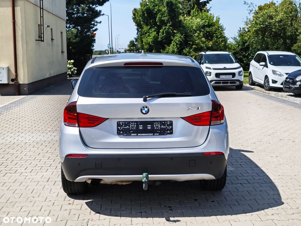 BMW X1 sDrive18i - 6