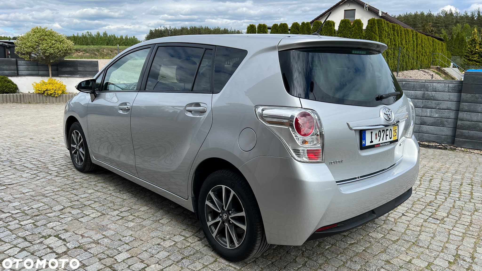 Toyota Verso 1.8 7-Sitzer Executive - 7