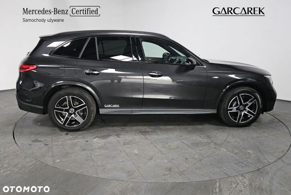 Mercedes-Benz GLC - 9