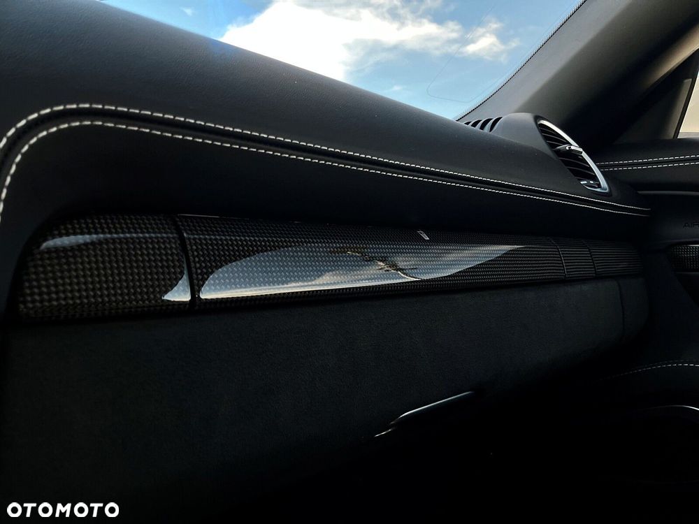 Porsche 718 Spyder - 27