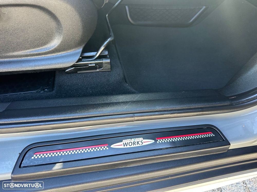 MINI Countryman Cooper D John Cooper Works - 9