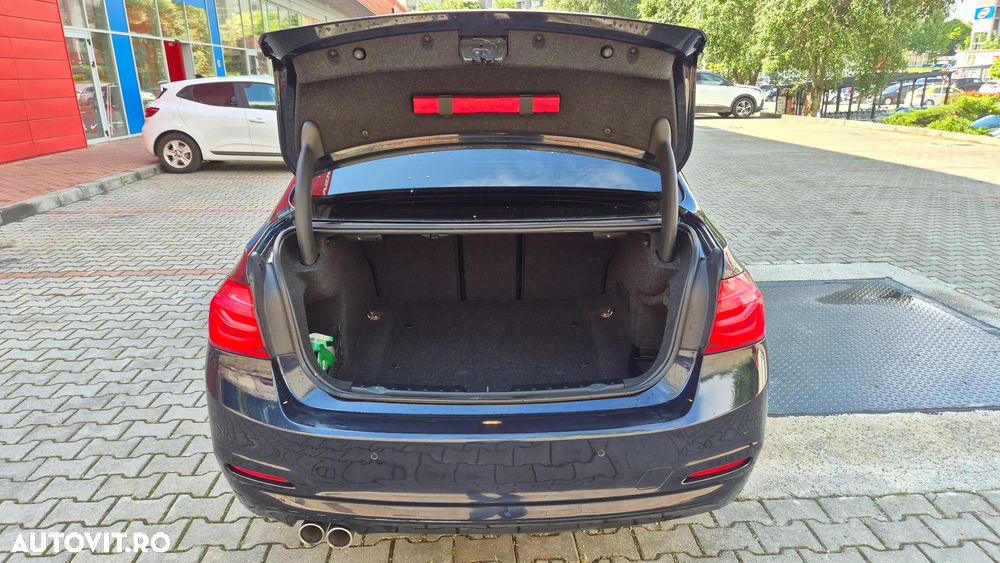 BMW Seria 3 320d Sport-Aut. Sport Line - 18