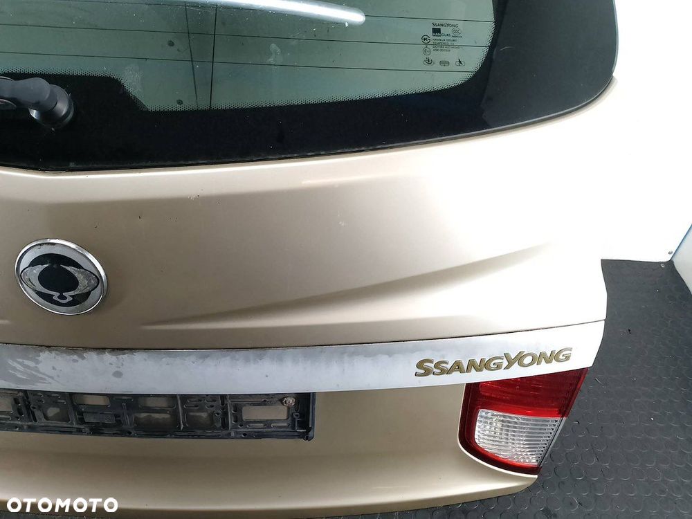 KLAPA BAGAŻNIKA SSANGYONG KYRON EA0 - 6