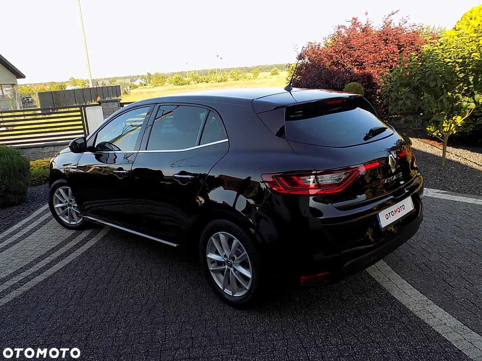Renault Megane ENERGY TCe 100 LIMITED - 26