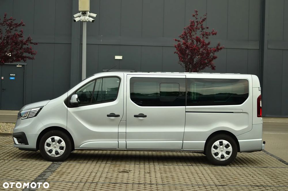 Renault Trafic 2.0 dCi EDC - 6