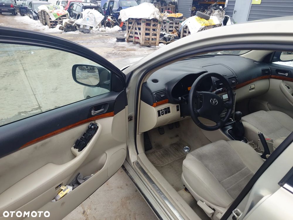 Toyota Avensis 06R 2.2 110 KW NA CZĘŚCI - 5