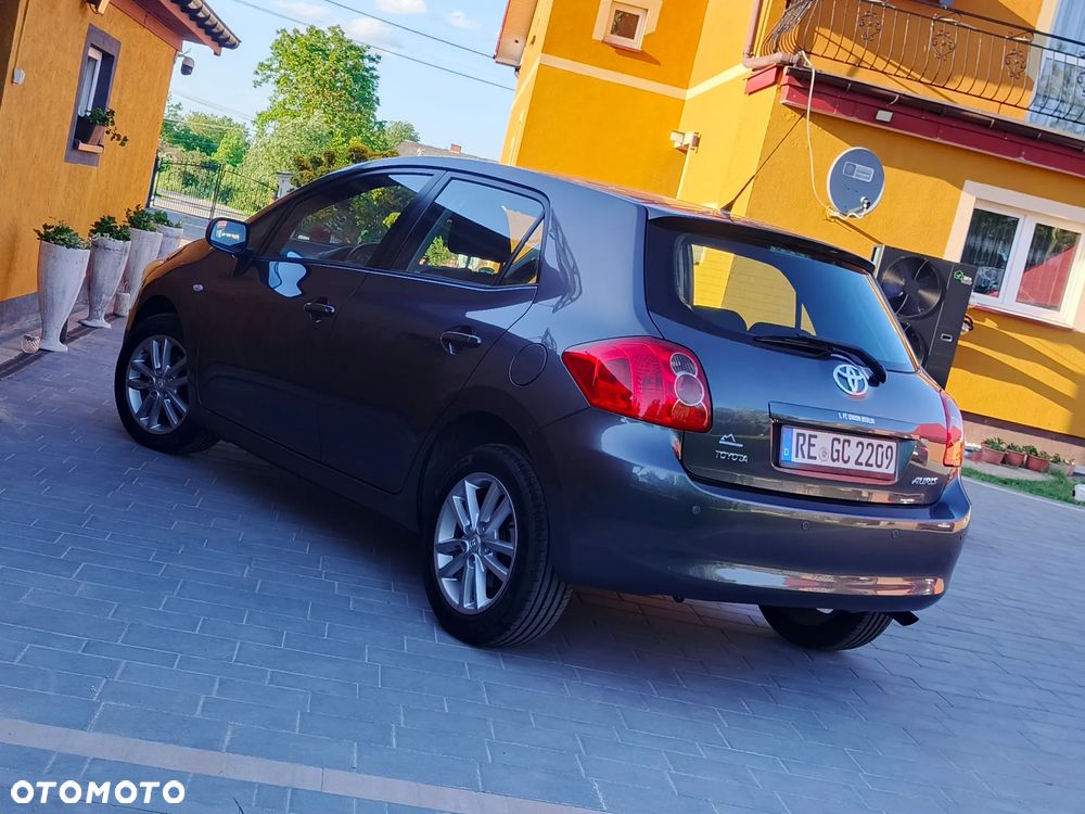 Toyota Auris 1.4 VVT-i Terra - 11
