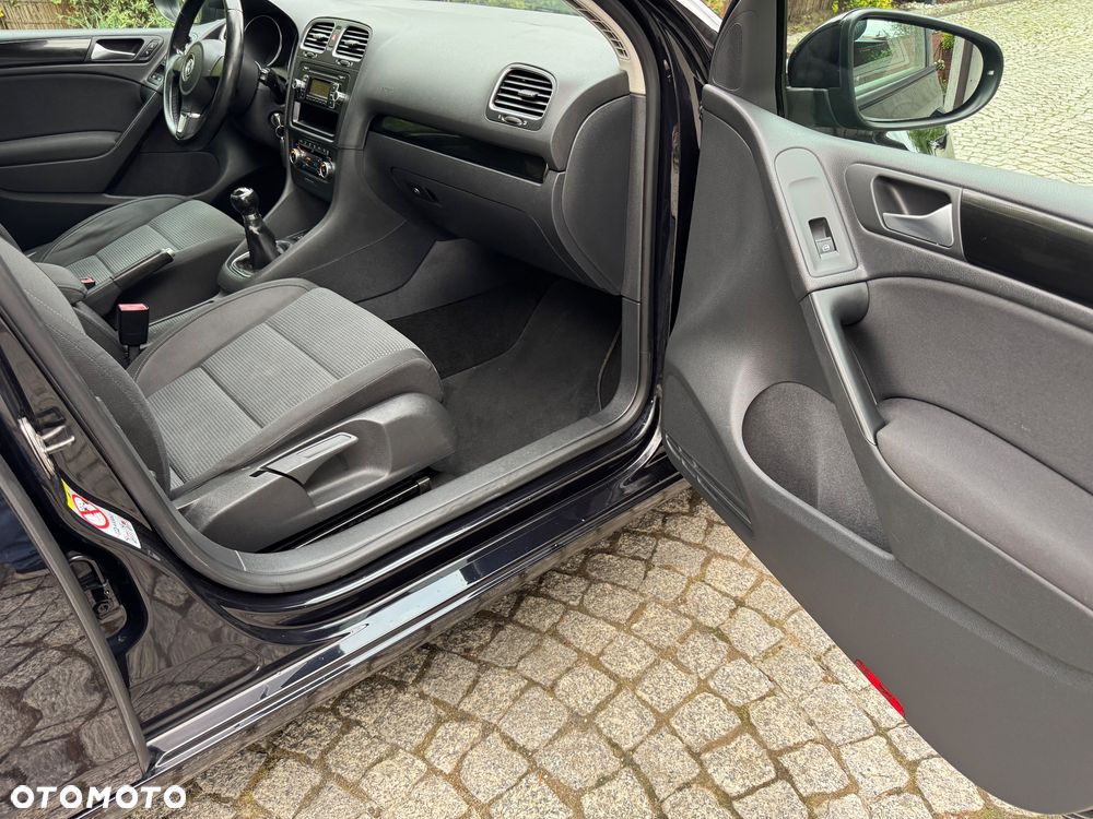 Volkswagen Golf 1.6 United - 24