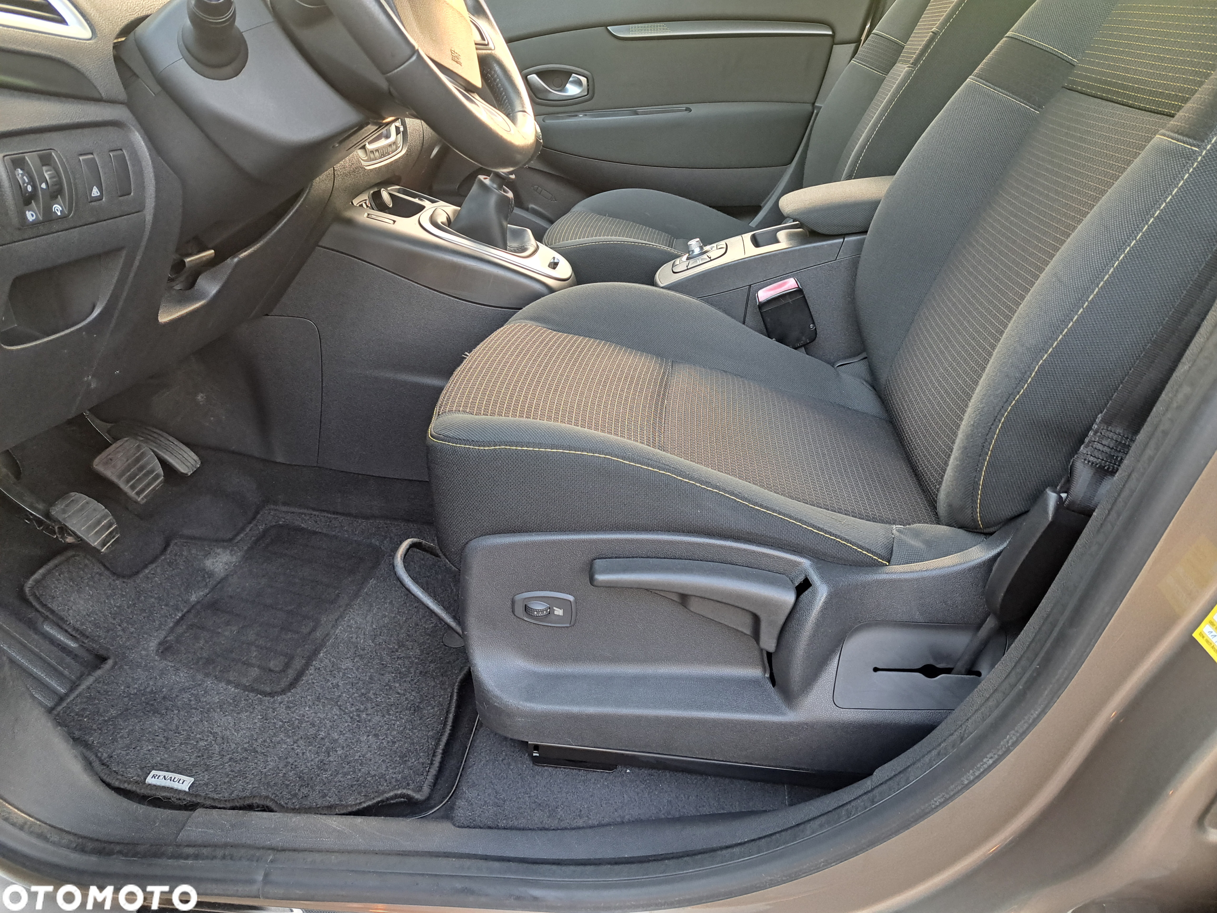 Renault Scenic 1.4 16V TCE TomTom Edition - 13