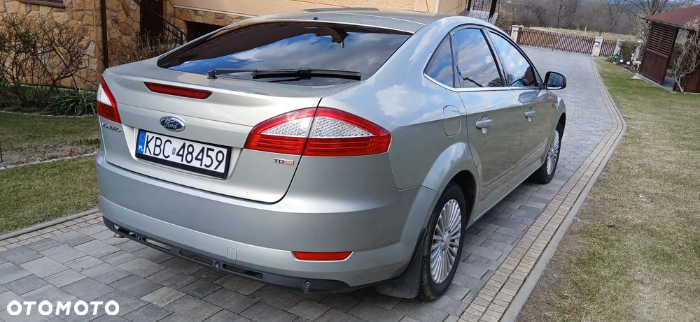 Ford Mondeo 2.0 TDCi Titanium - 19