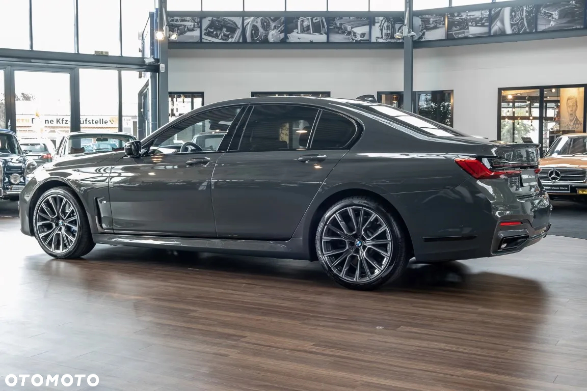 BMW Seria 7 750i xDrive sport - 4