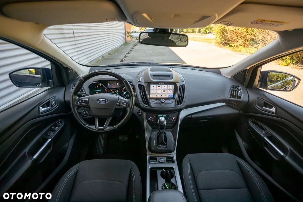 Ford Kuga 2.0 TDCi 4x4 Titanium - 25