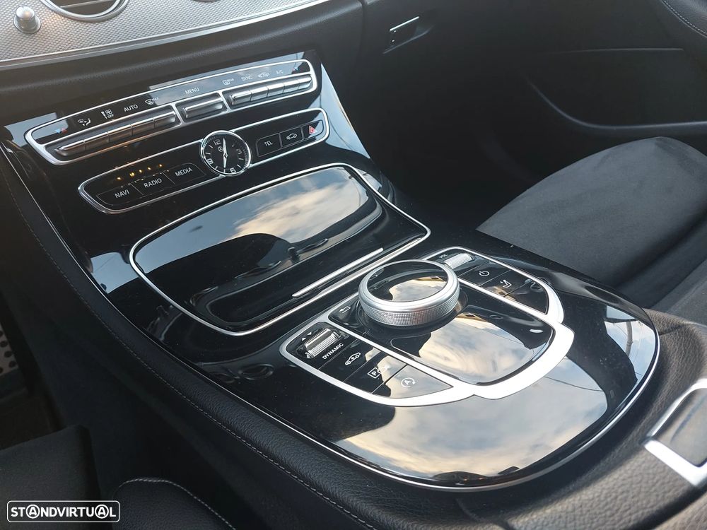 Mercedes-Benz E 220 d AMG Line - 13