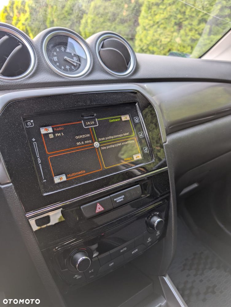 Suzuki Vitara 1.4 Boosterjet SHVS Premium 2WD - 23