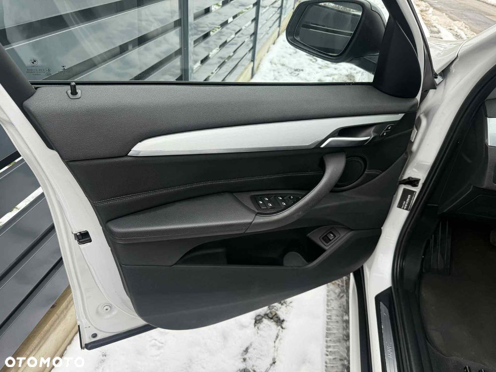 BMW X1 xDrive20d xLine - 22