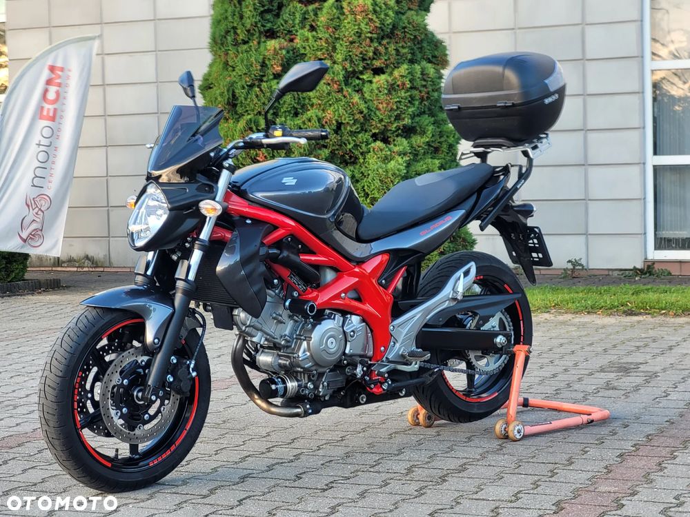 Suzuki Gladius - 20