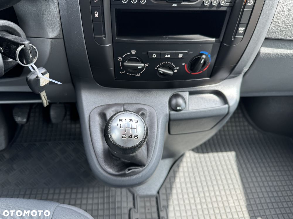 Peugeot Expert L2H1 - 12