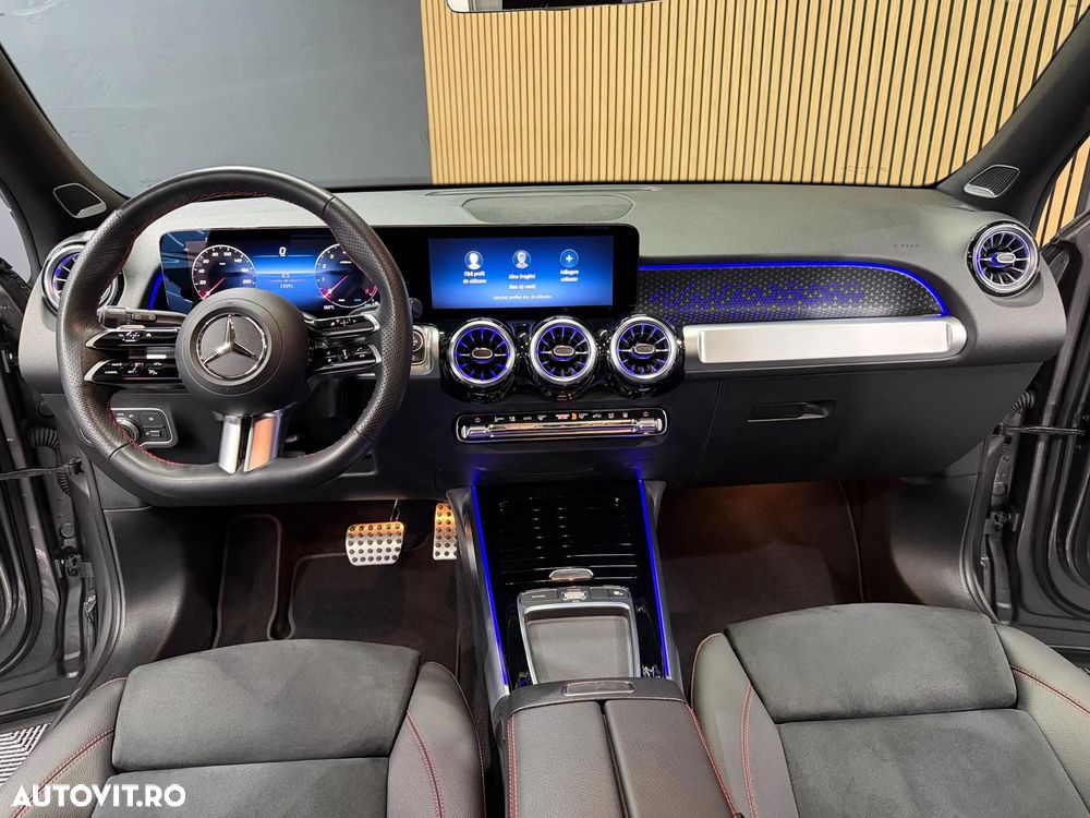 Mercedes-Benz GLB - 14