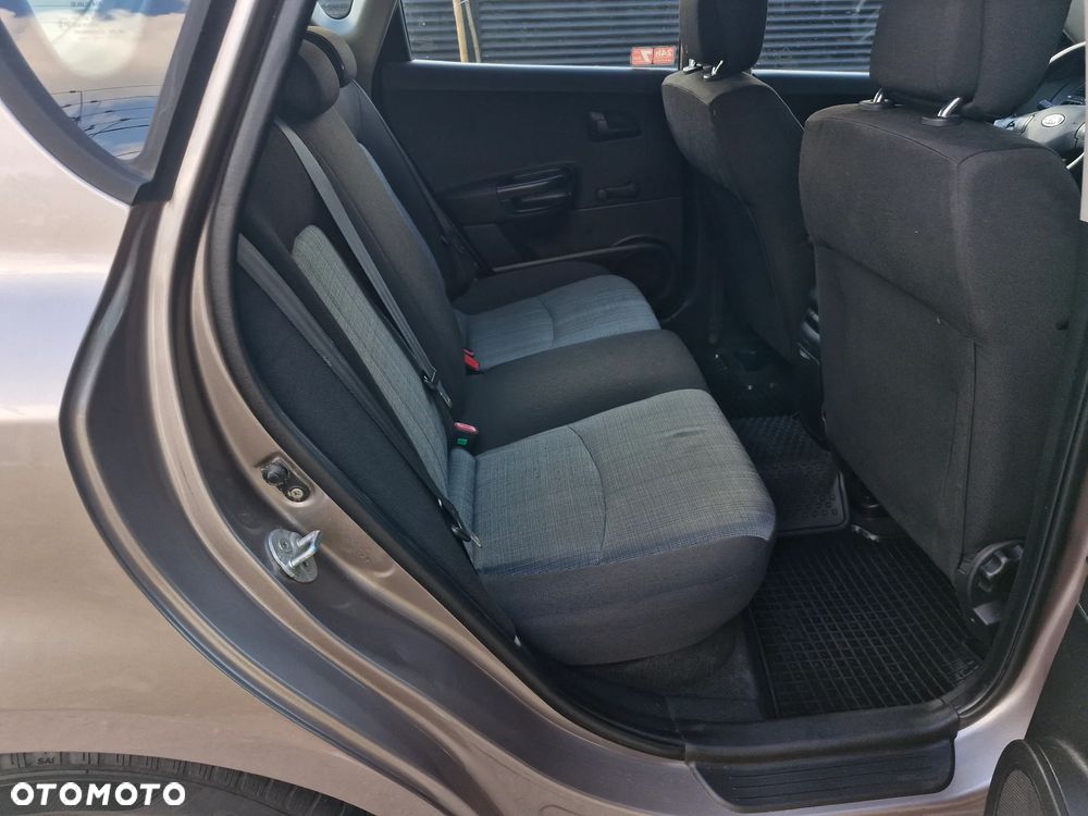 Kia Ceed 1.6 Crdi L Euro2012 - 9